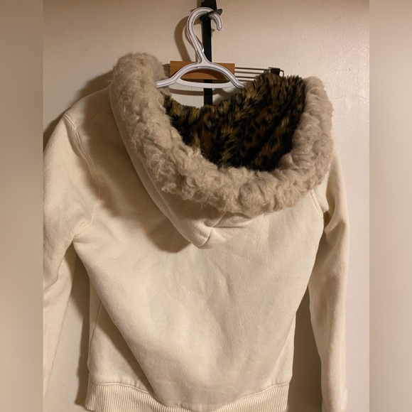 Aeropostale Fur hood Zip up - Picture 3 of 3